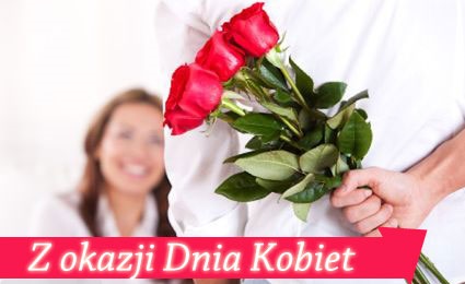 Mężczyzna z trzema różami na dzień kobiet
